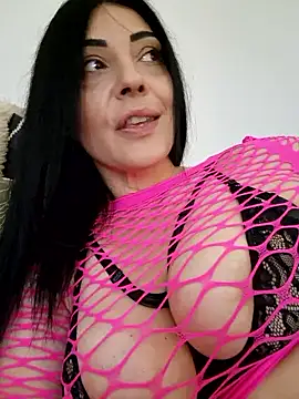 Webcam Model (AryaSummersReal)  is live.Free join now!