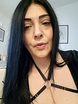 Webcam Model (AryaSummersReal)  is live.Free join now!