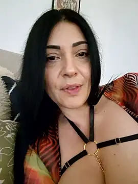 Webcam Model (AryaSummersReal)  is live.Free join now!