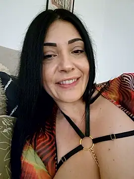 Webcam Model (AryaSummersReal)  is live.Free join now!