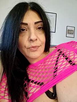 Webcam Model(AryaSummersReal) is live