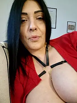 Webcam Model (AryaSummersReal)  is live.Free join now!