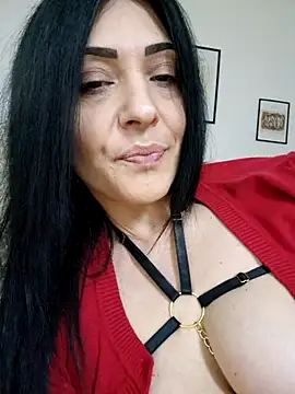 Webcam Model (AryaSummersReal)  is live.Free join now!