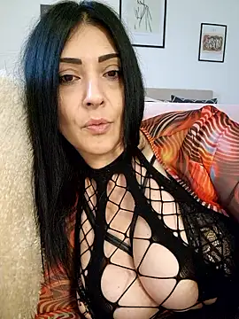 Webcam Model (AryaSummersReal)  is live.Free join now!