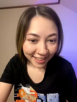 Webcam Model (chibi_moon_)  is live.Free join now!