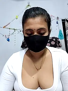 Webcam Model (Prionti-Sen)  is live.Free join now!