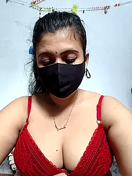 Webcam Model (Prionti-Sen)  is live.Free join now!