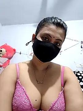 Webcam Model (Prionti-Sen)  is live.Free join now!