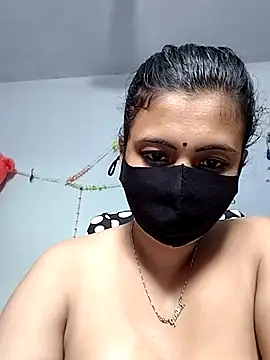 Webcam Model (Prionti-Sen)  is live.Free join now!