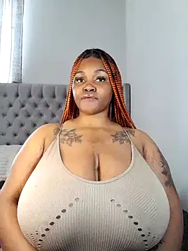 Webcam Model (Yung-Missy)  is live.Free join now!