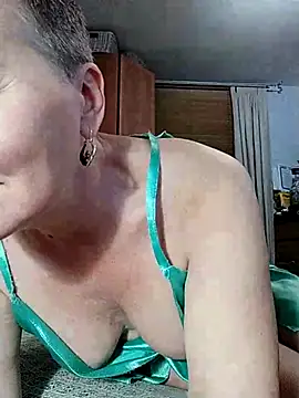 Webcam Model (zarinafonliberman)  is live.Free join now!