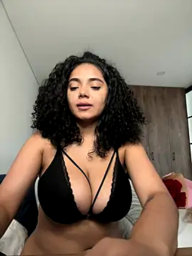 Webcam Model(Mariecurl) is live