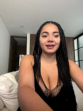 Webcam Model (Mariecurl)  is live.Free join now!