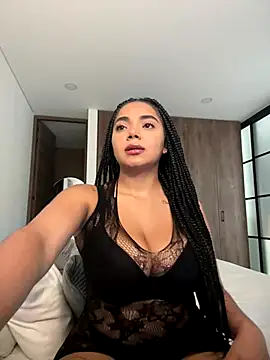 Webcam Model(Mariecurl) is live