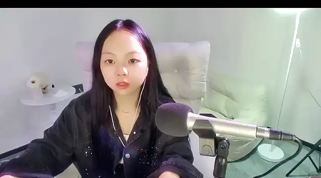 美女YAYA202002在线直播