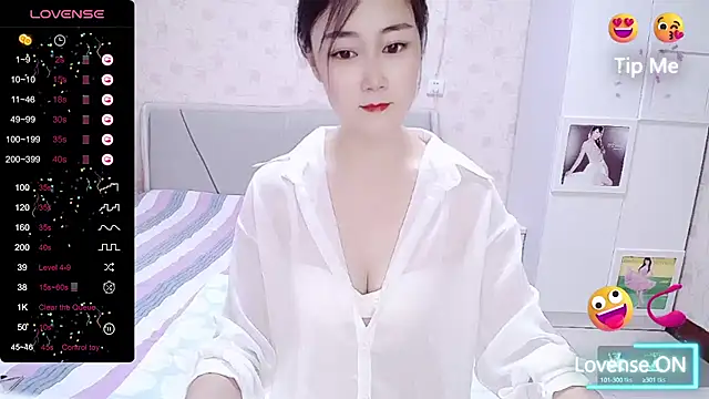 美女Elvira_baby在线直播