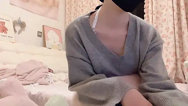 美女KKLL520在线直播