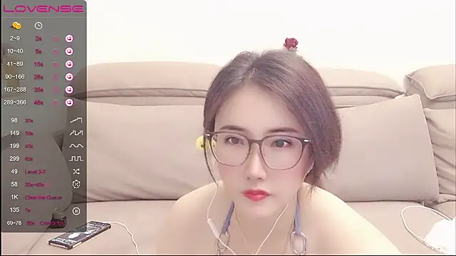 美女NanCi__在线直播