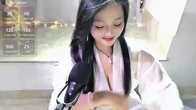 美女JIAJIA_0711在线直播