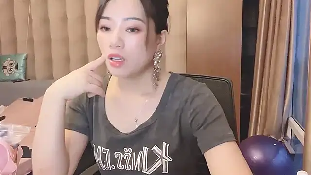 美女ttkx666在线直播