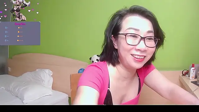 美女xiaocai996在线直播