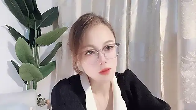 美女Krismil3在线直播