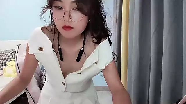 美女xiaohongguo168在线直播