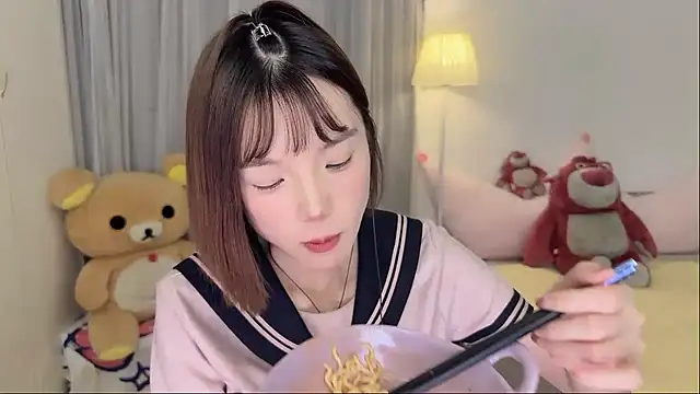 美女Onekitty在线直播