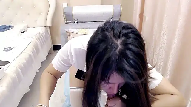 美女annajin在线直播