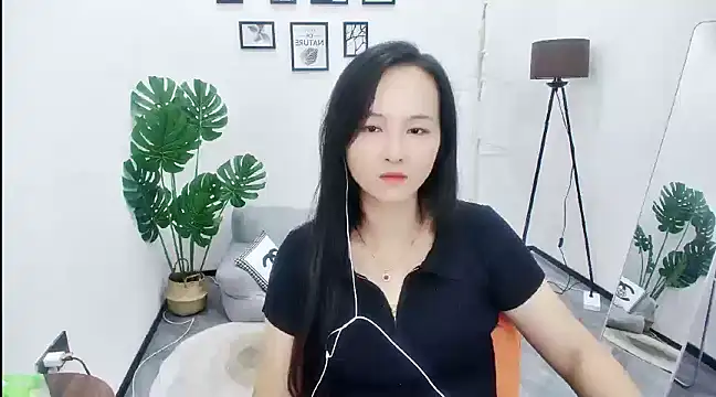 美女YOYO519在线直播