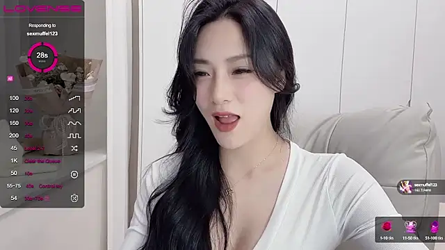 美女uuxiaocai在线直播