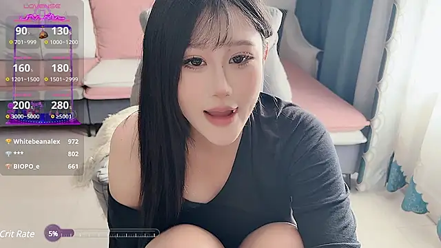 美女Kuriki23在线直播