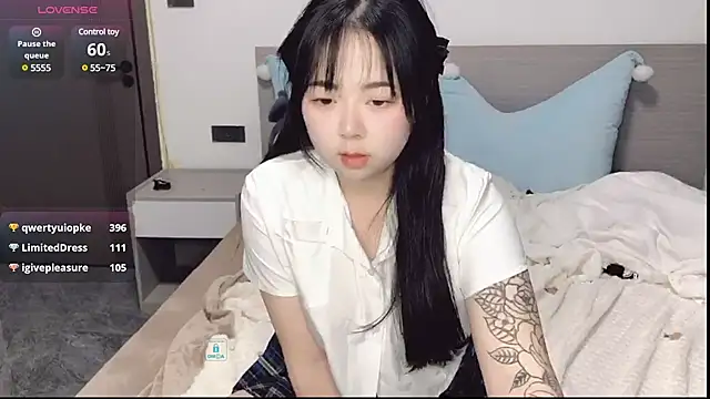 美女-Laila_19在线直播