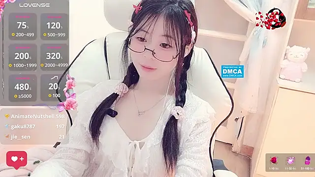 美女mengyao1314在线直播