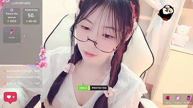 美女mengyao1314在线直播