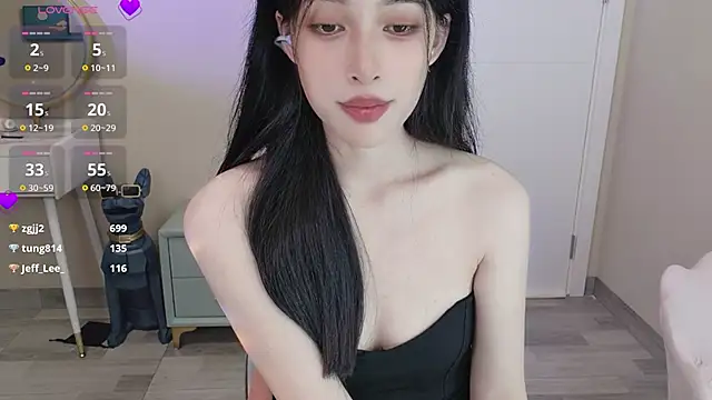 美女Aurora_99在线直播