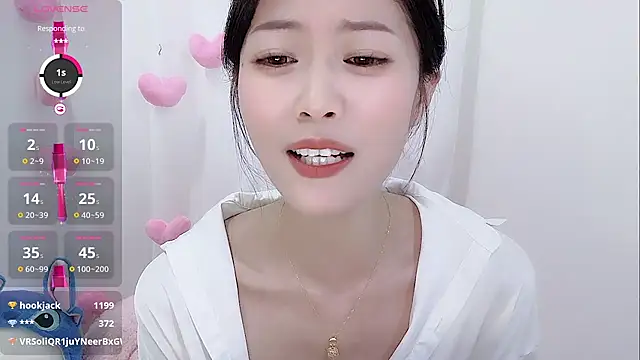 美女CokeFun66在线直播