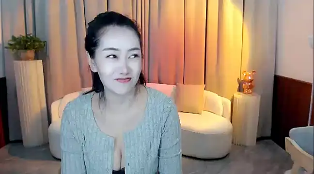 美女A_YIYI在线直播