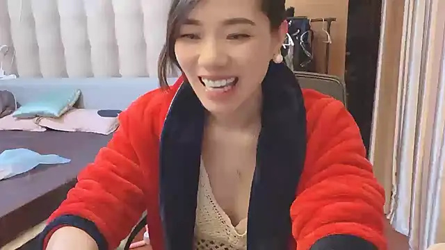 美女ttkx666在线直播