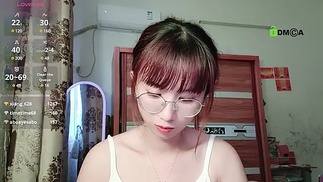 美女Lili_666在线直播