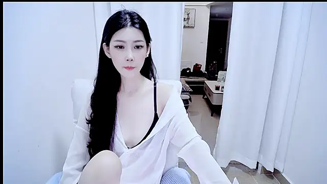 美女E_ll_A在线直播