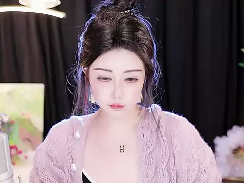 美女Qiaoqiao_在线直播