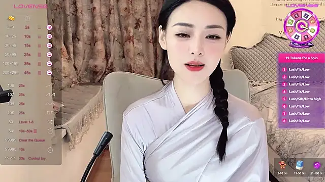 美女Mia826在线直播