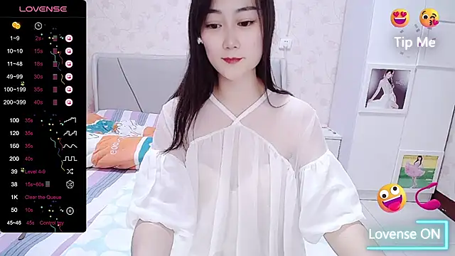 美女Elvira_baby在线直播