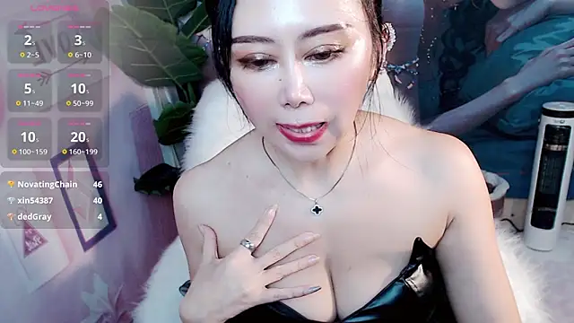 美女k0ra_在线直播