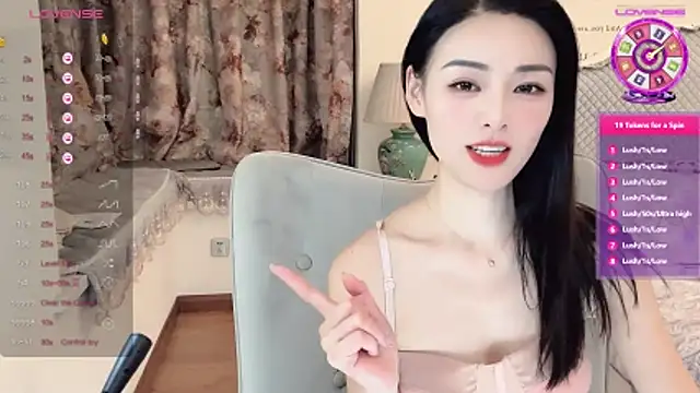 美女Mia826在线直播