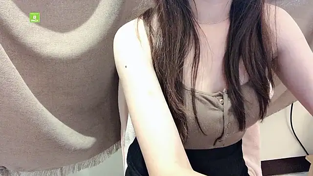 美女Tw_Zoella在线直播