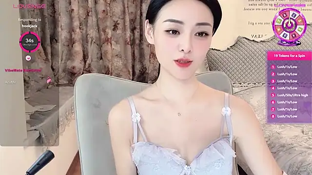 美女Mia826在线直播