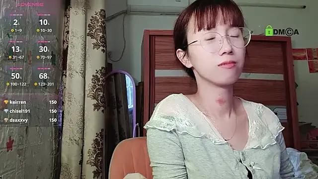 美女Lili_666在线直播