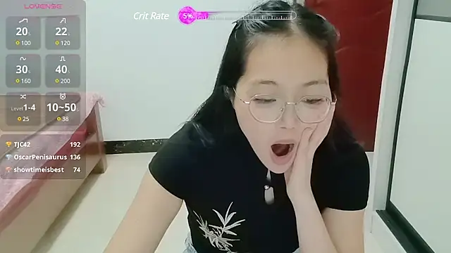 美女luoxuwen在线直播